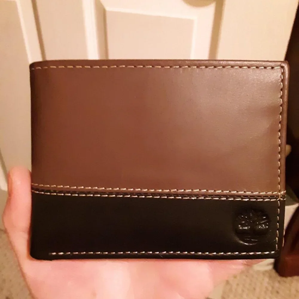 Timberland men's Leather Passcase Trifold Wallet Hybrid, Brown/Black, One Size